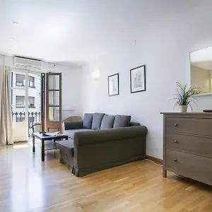 bbarcelona-apartments-corsega-flats.catalonia-hotels.com/